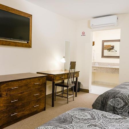 Hotel Trebol Inn Nuevo Casas Grandes Ngoại thất bức ảnh