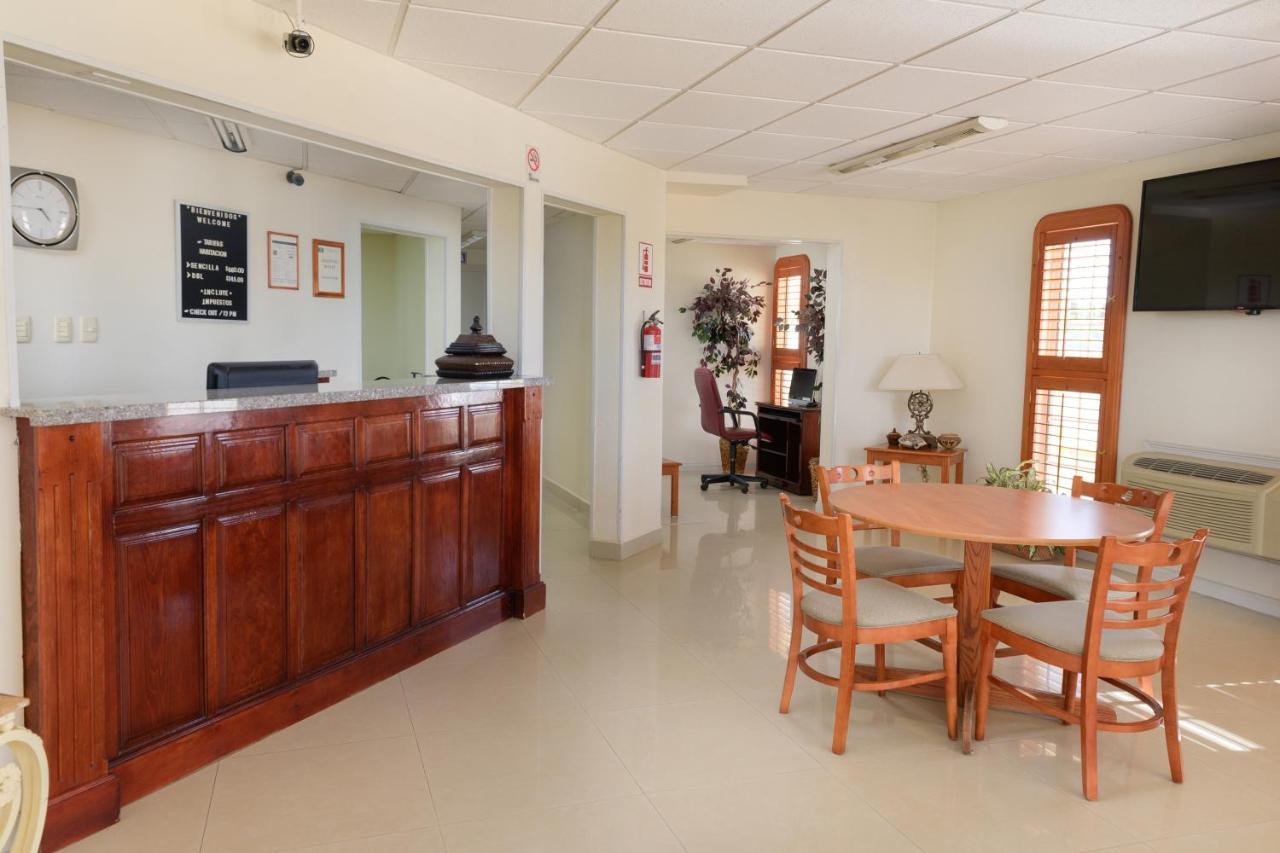 Hotel Trebol Inn Nuevo Casas Grandes Ngoại thất bức ảnh